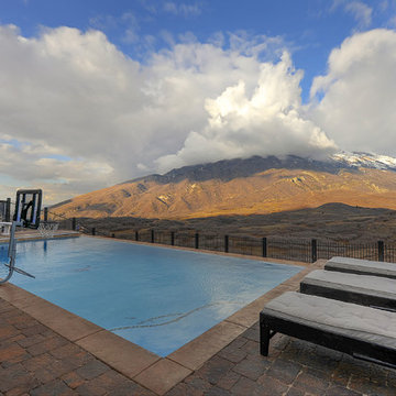 Negative Edge Pool/BBQ Area Draper, Utah #1
