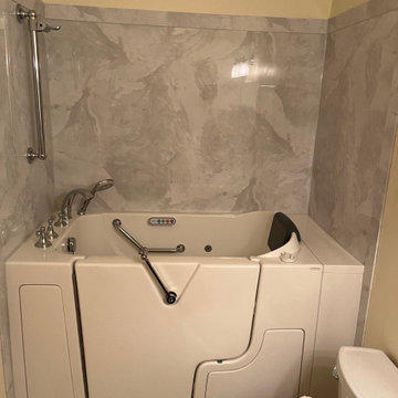 Romulus Walk in tub