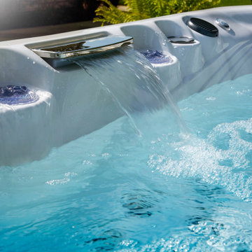 Master Spas: Michael Phelps Legend Hot Tub