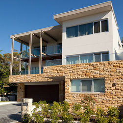 Teakwood Sandstone Rockface - Wall Cladding & Stone Veneer