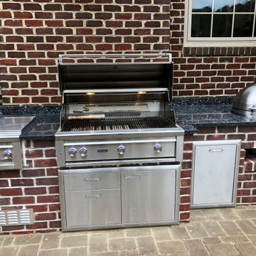 Outdoor Kitchen