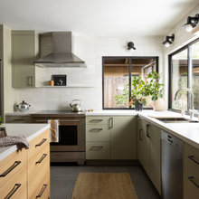 kitchen/dining/desk