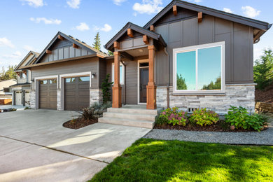 Exterior home photo in Portland