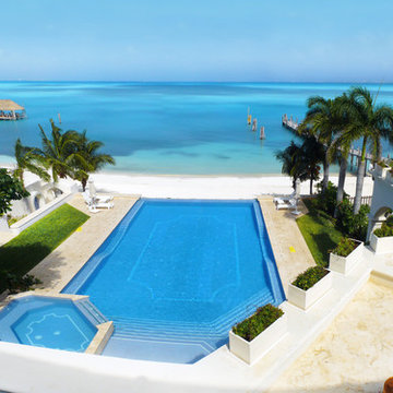 Waterfront Villa. Mediterranean. Villa Madonna on the beach. Cancun, México.