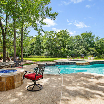 Outdoor Living: fire pits, fireplaces, grills, pergolas and pools!