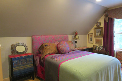 Kids' bedroom - small eclectic gender-neutral kids' bedroom idea in Bridgeport with brown walls