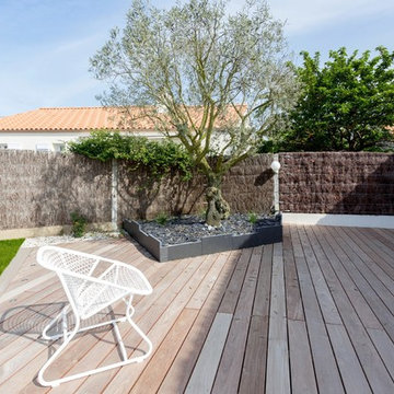 Terrasse en bois, plage de piscine