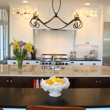 Black and White Kitchen