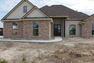 Example of an exterior home design in Austin