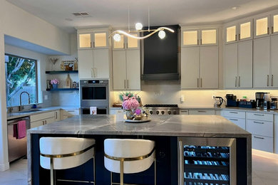 Minimalist kitchen photo in Phoenix