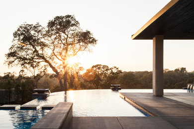 Inspiration for a contemporary pool remodel in Sacramento
