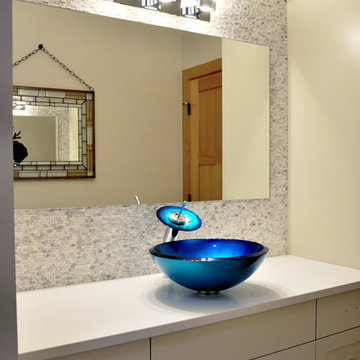 Dimensional stone backsplash