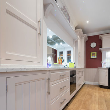 Arts and Crafts Style Kitchen with Contrasting Finishes