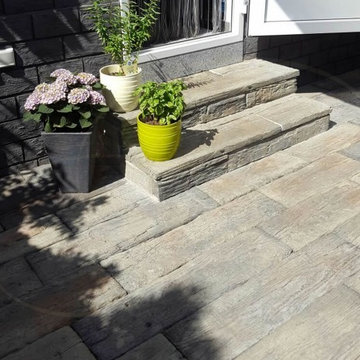 Terrasse natürlich gestalten ohne Verwitterungserscheinungen