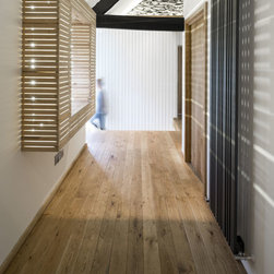 Rustic Solid Oak Flooring - Tr&auml;golv