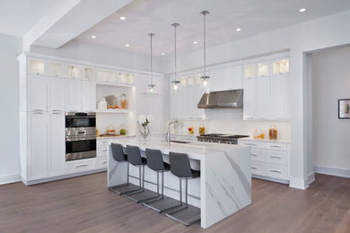 Trendy kitchen photo in Miami