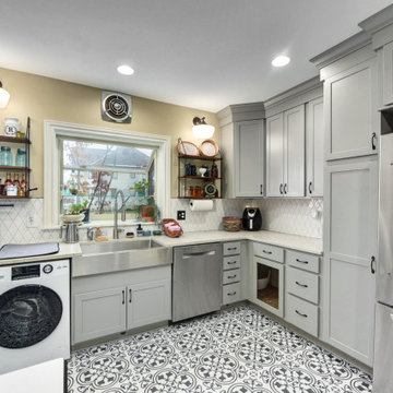 2022 HBA Cleveland and NARI Cleveland Award Winning Kitchen and First Floor Reno