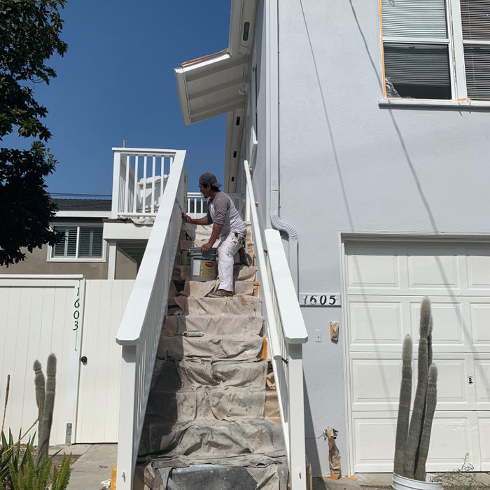 Home design - traditional home design idea in Los Angeles