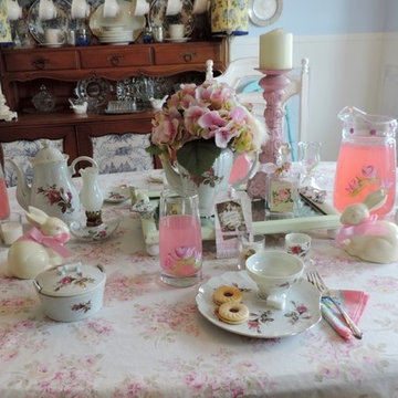 A Shabby Chic Rose Inspired Vintage Tablescape
