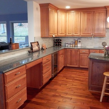 Beverage refrigerator