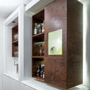 "Party Wall"