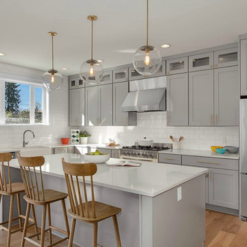 Quiet Palette, Bold Home