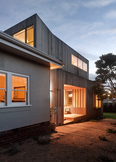 Современный Фасад дома by FMD Architects