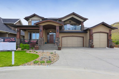 Inspiration for a craftsman exterior home remodel in Vancouver