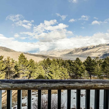 Yellowstone Mansion