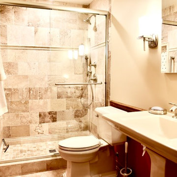 Elburn Master and Hallway Bathrooms
