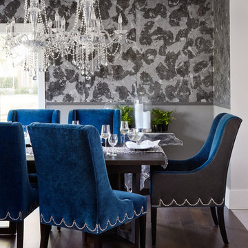 Suburban Glamour Residence