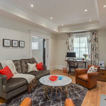 Multiuse livingroom space with recessed ceiling