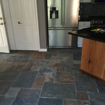 Slate tile floor in versailles
