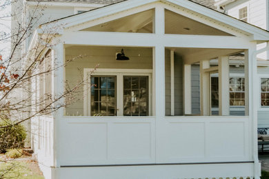 Inspiration for a porch remodel in Philadelphia