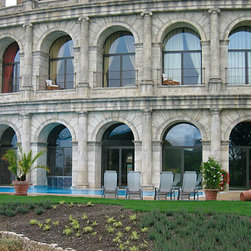 Steel windows and doors - Windows