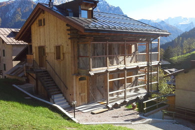Idee per la facciata di una casa rustica
