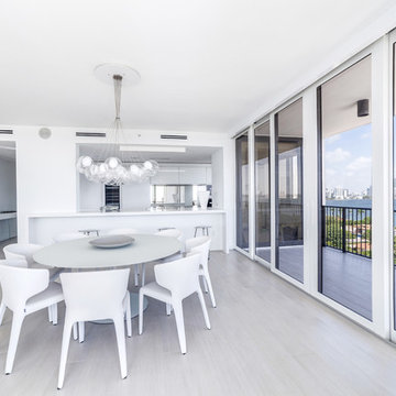 1000 Venetian Way