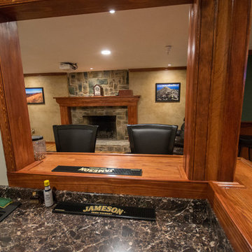 Bar & Billiard room