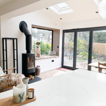 Deb's 1950s kitchen extension (@deb_at_no27)