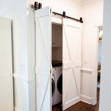 Mooresville Manor: A Farmhouse Revival