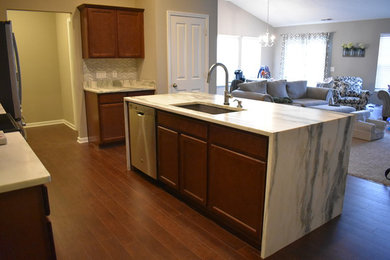 Inspiration for a modern kitchen remodel in Indianapolis