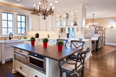 Example of a country kitchen design in New York