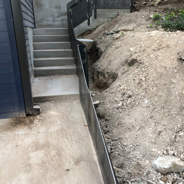 Structural & Decorative Retaining Wall
