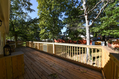 Example of an arts and crafts deck design in DC Metro