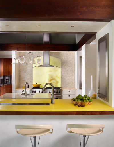 Contemporary Kitchen by Beckwith Interiors