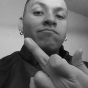 Charlie Suarez's photo