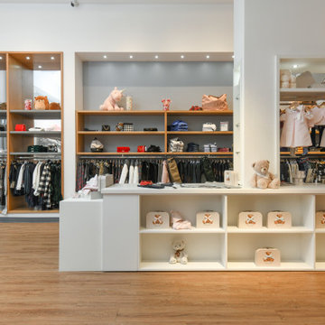 LAPIN HOUSE – OAK BROOK SHOPPING CENTER