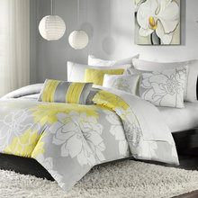 Pillows & Bedding