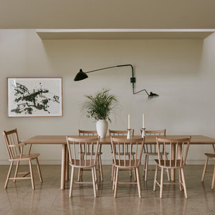 Ejemplo de comedor tradicional renovado, abierto, con suelo de mármol y suelo beige