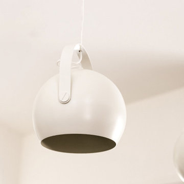 Helena - Scandinavian Minimalism